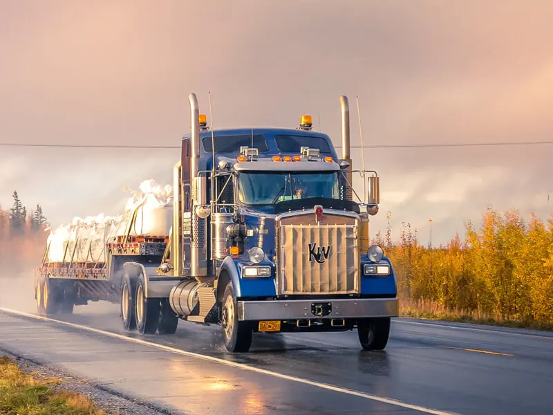 Transporte empresarial con monitoreo de flota